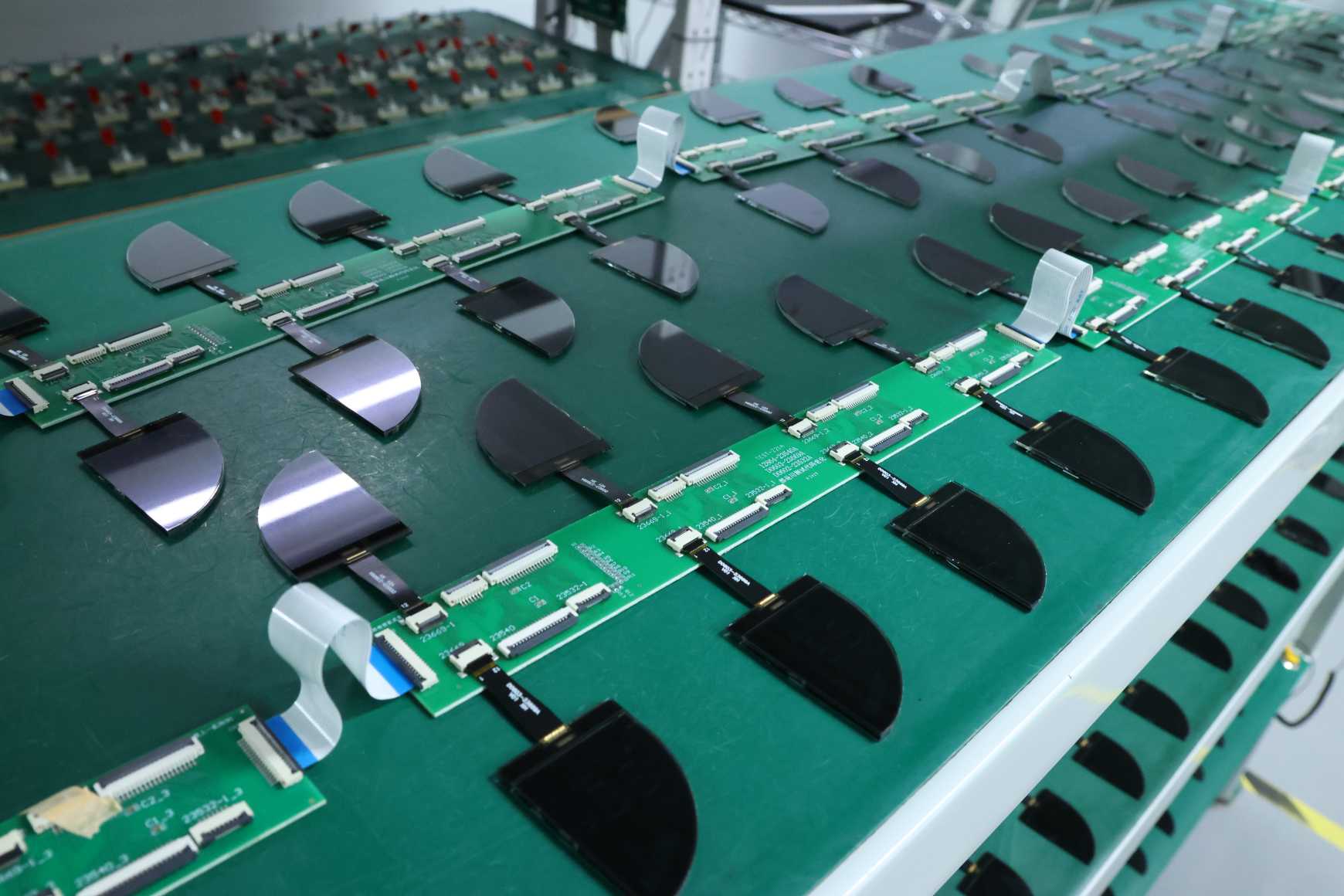 Branchenübergreifende Integration von Display-Technologien beflügelt Hundert-Milliarden-Dollar-Markt, chinesische LCD-Hersteller wetteifern um den Weg zur Personalisierung